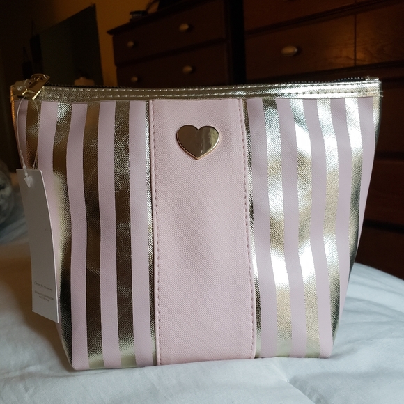 Makeup case - Picture 2 of 2